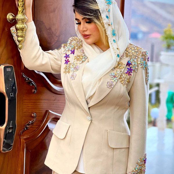 ابریشم - کت و شلوار