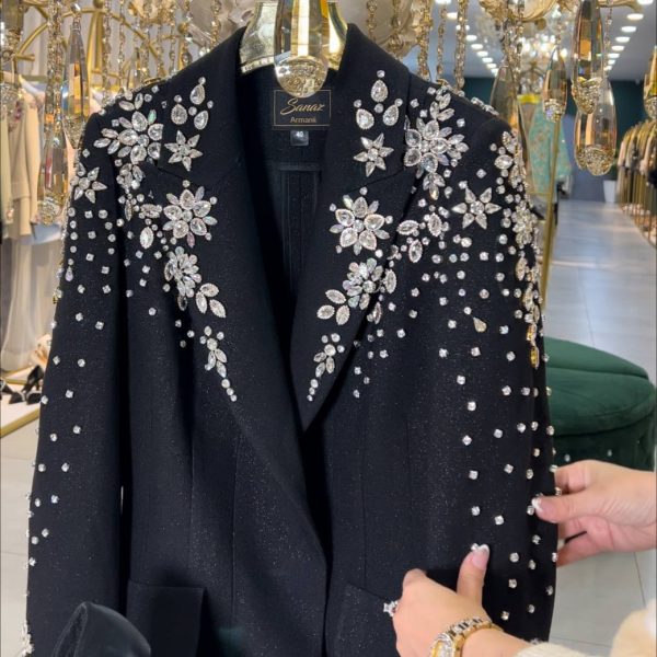 ماهگون - کت و شلوار