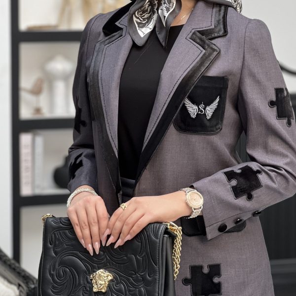 نیو پازل - کت و شوار طوسی