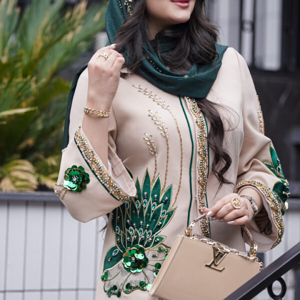 مرداب - کت و شلوار